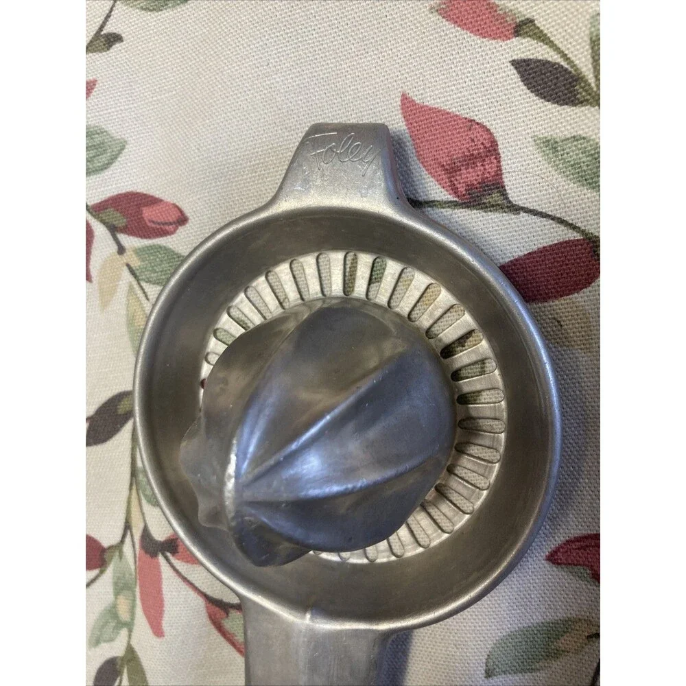 Vintage Foley Handheld Aluminum Juicer Squeezer Fruit Lemons Oranges 161609